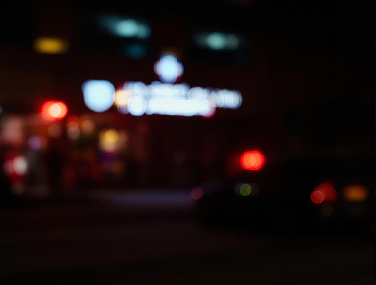 黑料王 - 深夜突发！某知名女星被曝深夜前往医院，经纪人回应引争议